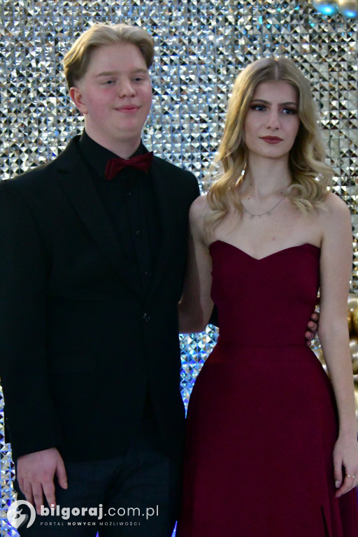 Studniówka RCEZ 2026. Krok w dorosłość przy dźwiękach narodowego tańca