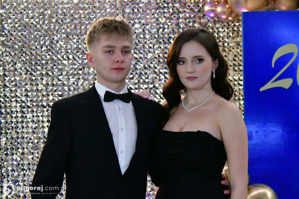 Studniówka RCEZ 2026. Krok w dorosłość przy dźwiękach narodowego tańca