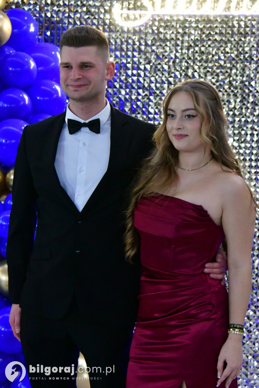 Studniówka RCEZ 2026. Krok w dorosłość przy dźwiękach narodowego tańca