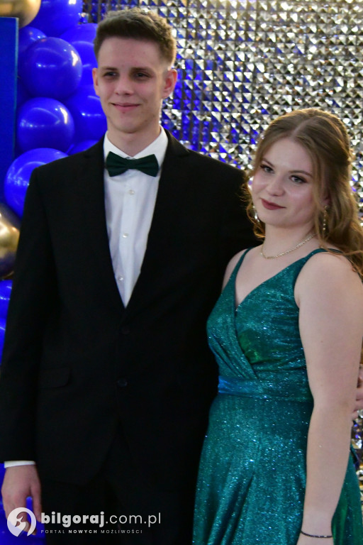 Studniówka RCEZ 2026. Krok w dorosłość przy dźwiękach narodowego tańca