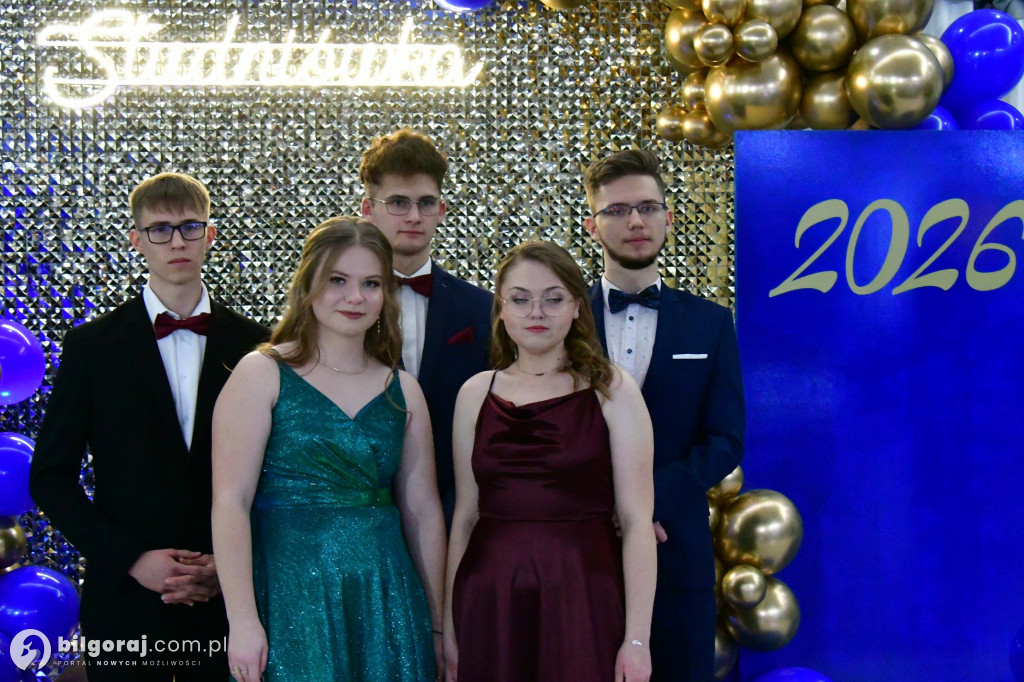 Studniówka RCEZ 2026. Krok w dorosłość przy dźwiękach narodowego tańca