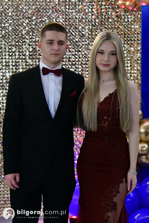 Studniówka RCEZ 2026. Krok w dorosłość przy dźwiękach narodowego tańca