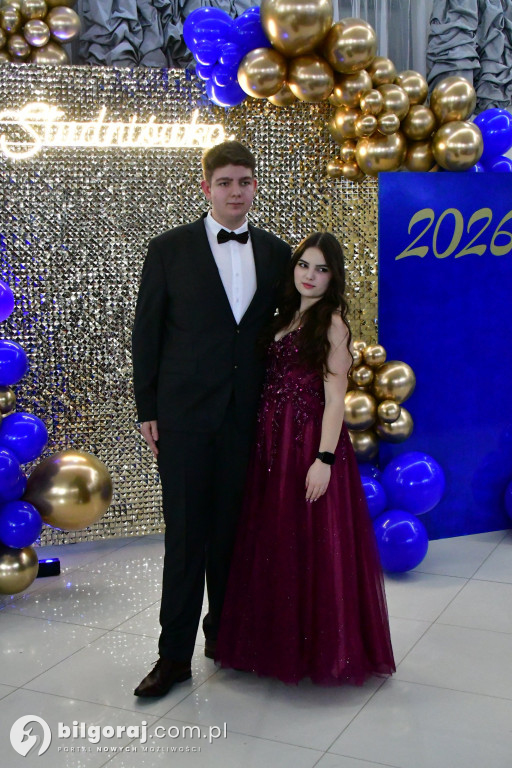 Studniówka RCEZ 2026. Krok w dorosłość przy dźwiękach narodowego tańca