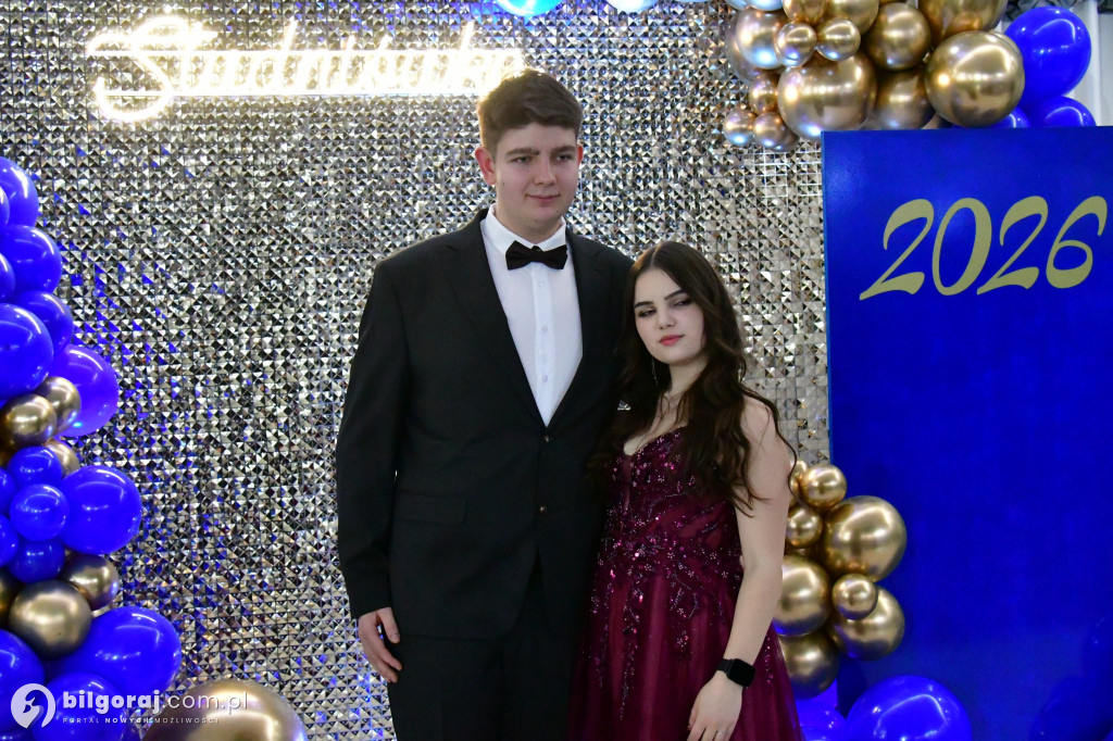 Studniówka RCEZ 2026. Krok w dorosłość przy dźwiękach narodowego tańca