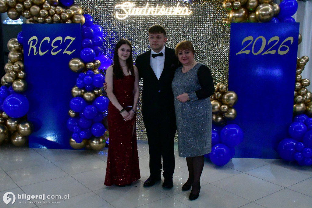 Studniówka RCEZ 2026. Krok w dorosłość przy dźwiękach narodowego tańca
