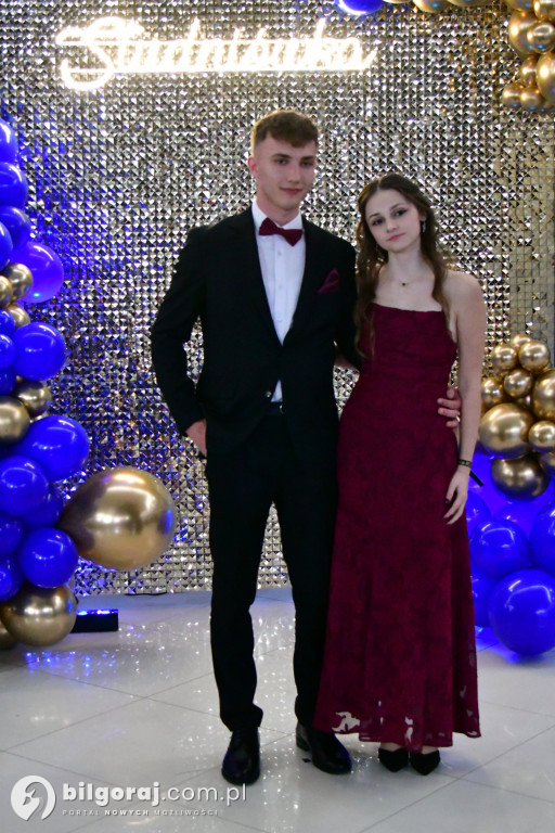 Studniówka RCEZ 2026. Krok w dorosłość przy dźwiękach narodowego tańca