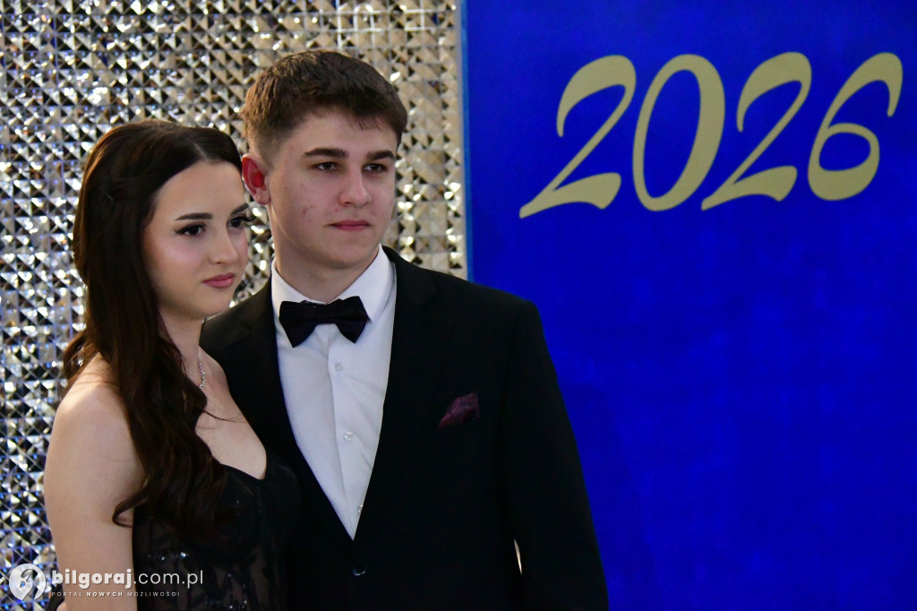 Studniówka RCEZ 2026. Krok w dorosłość przy dźwiękach narodowego tańca