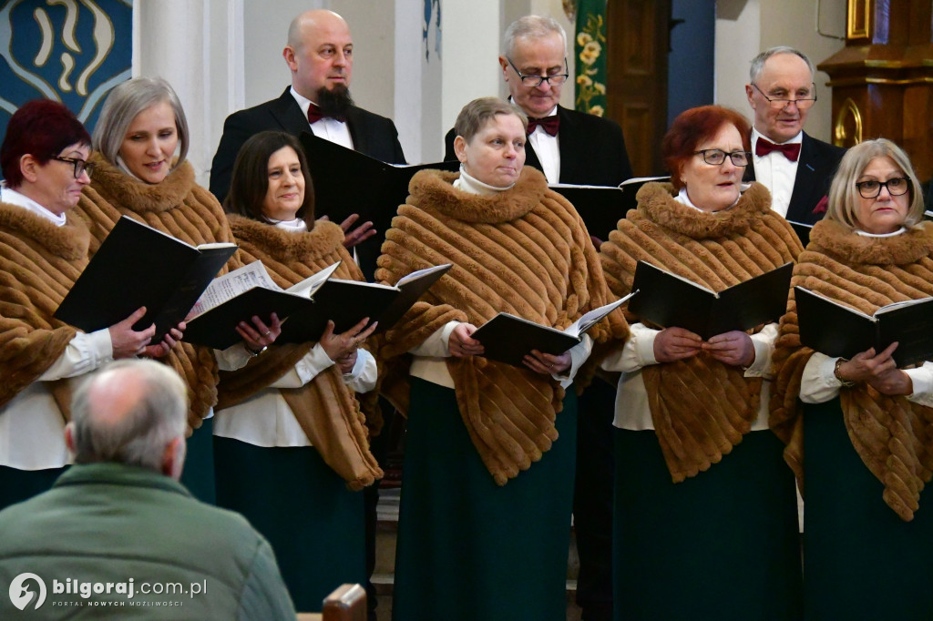 Kolędowanie Chórów Ziemi Biłgorajskiej we Frampolu
