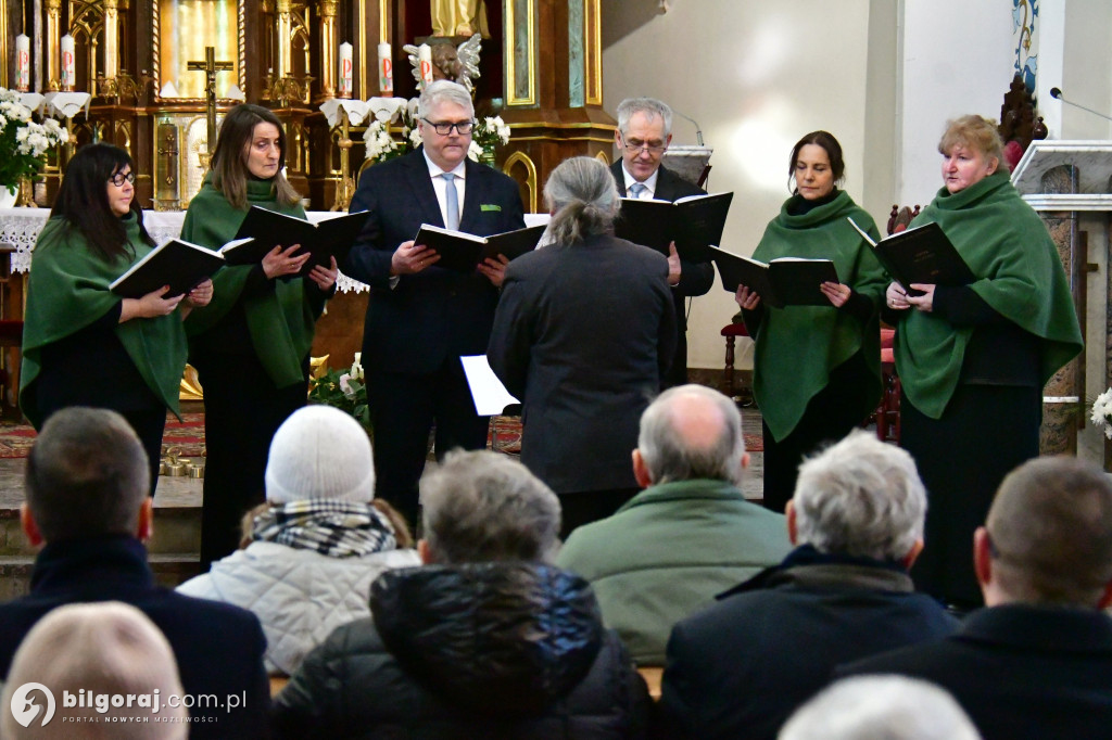 Kolędowanie Chórów Ziemi Biłgorajskiej we Frampolu