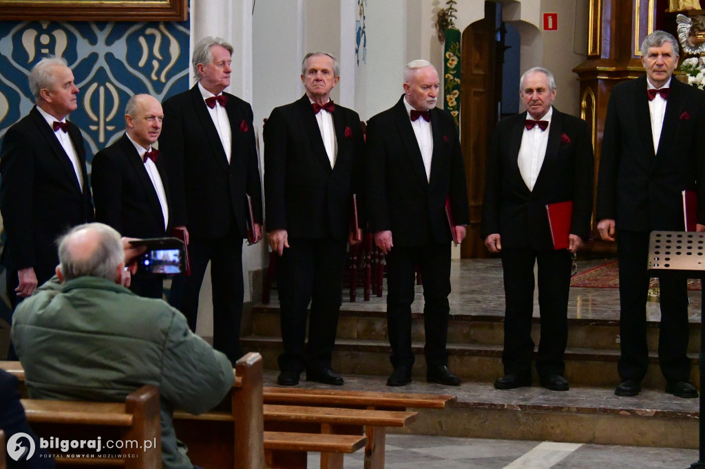 Kolędowanie Chórów Ziemi Biłgorajskiej we Frampolu