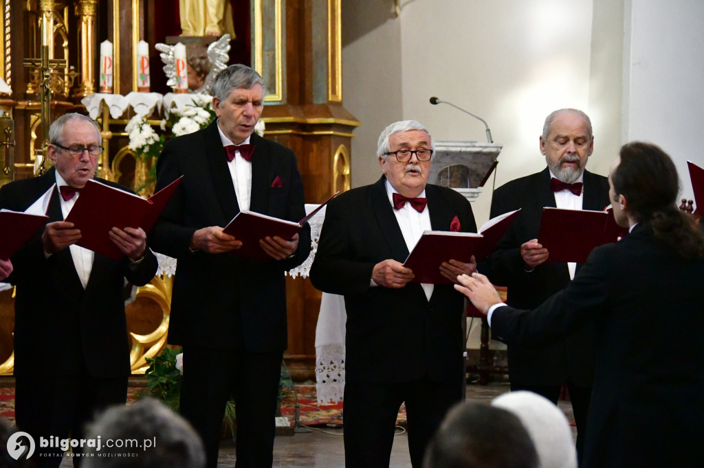 Kolędowanie Chórów Ziemi Biłgorajskiej we Frampolu