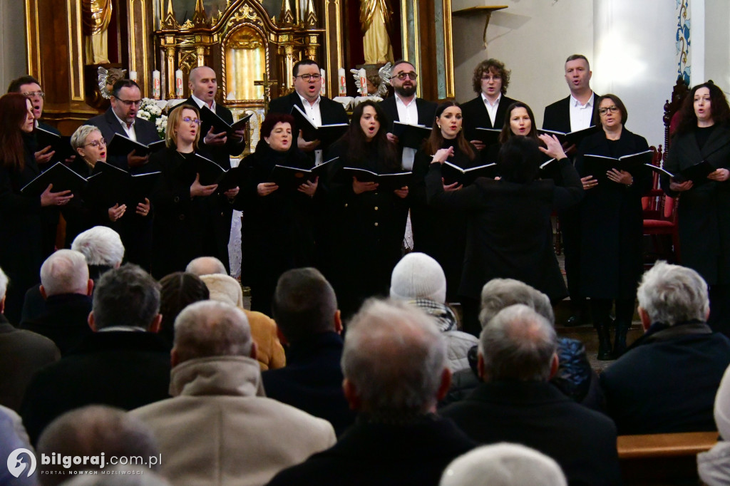Kolędowanie Chórów Ziemi Biłgorajskiej we Frampolu