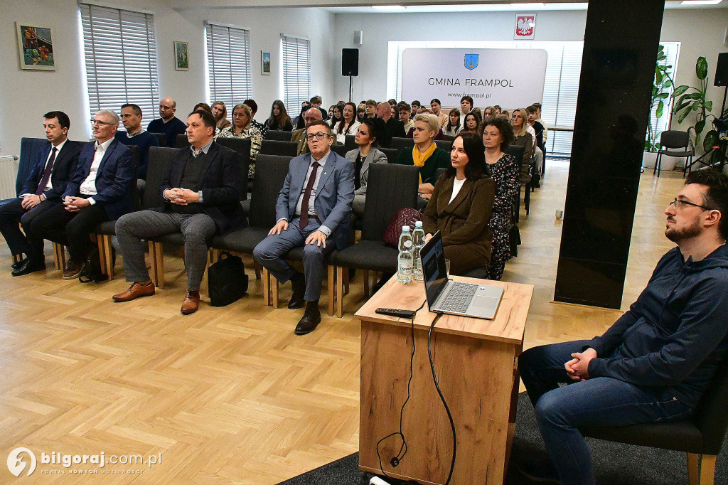 Czym oddycha Frampol? Mobilne płuca na rynku i debata o smogu