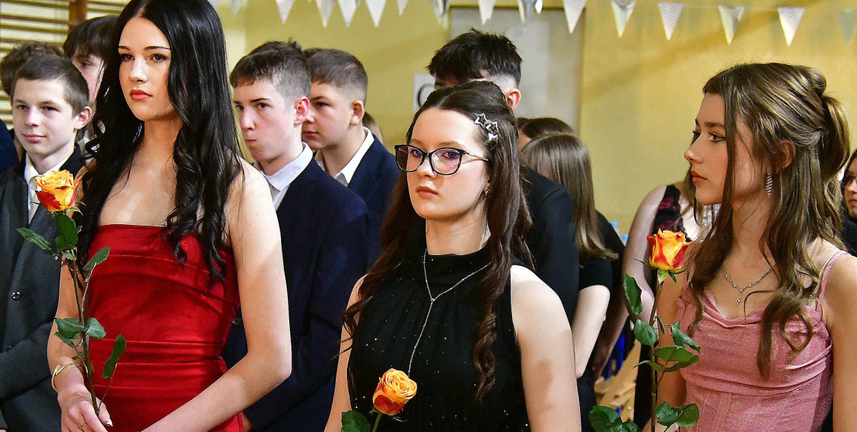 Bal ósmoklasistów w Szkole Podstawowej Nr 1 w Biłgoraju