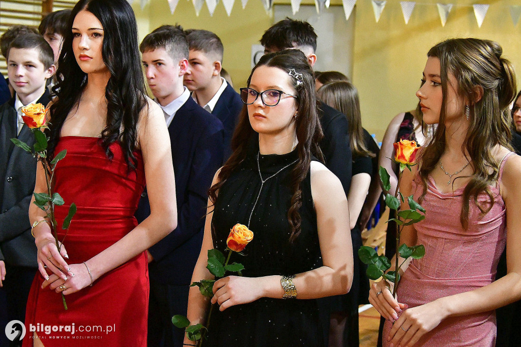 Bal ósmoklasistów w Szkole Podstawowej Nr 1 w Biłgoraju