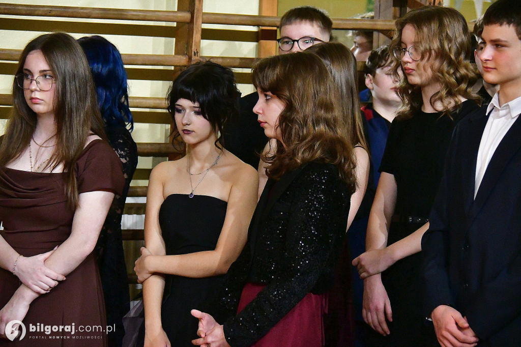 Bal ósmoklasistów w Szkole Podstawowej Nr 1 w Biłgoraju