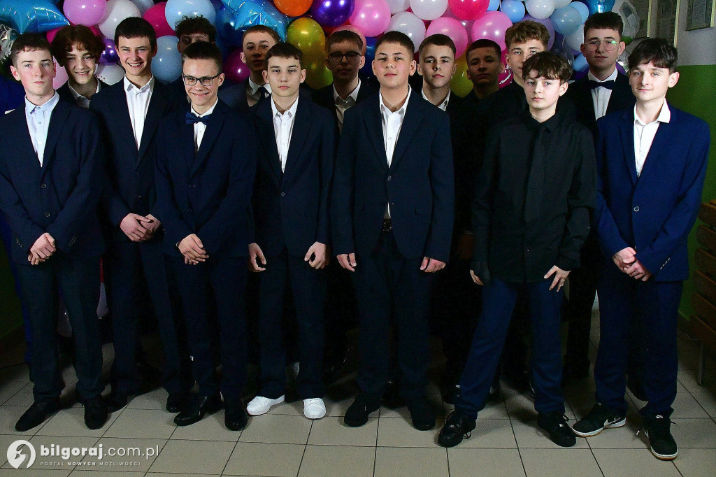 Bal ósmoklasistów w Szkole Podstawowej Nr 1 w Biłgoraju