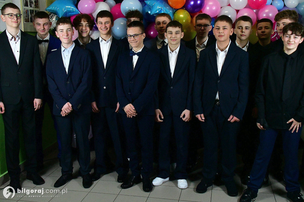 Bal ósmoklasistów w Szkole Podstawowej Nr 1 w Biłgoraju