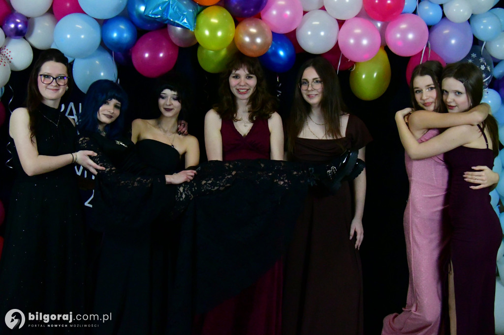 Bal ósmoklasistów w Szkole Podstawowej Nr 1 w Biłgoraju