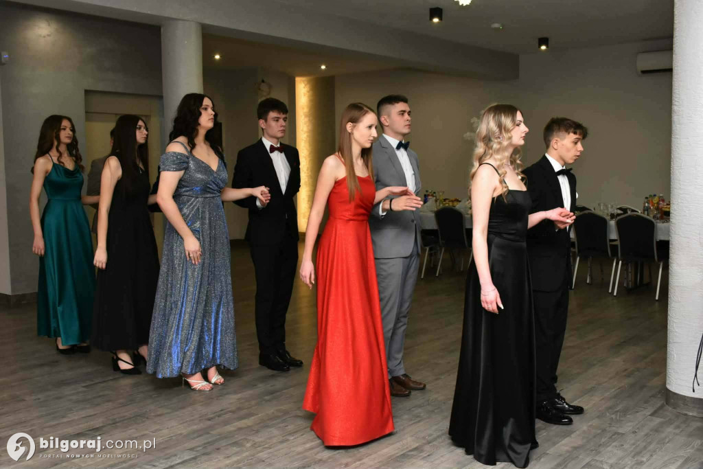 Relacja z balu maturalnego w turobińskim liceum