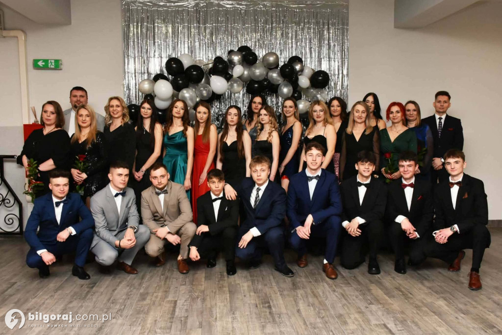 Relacja z balu maturalnego w turobińskim liceum