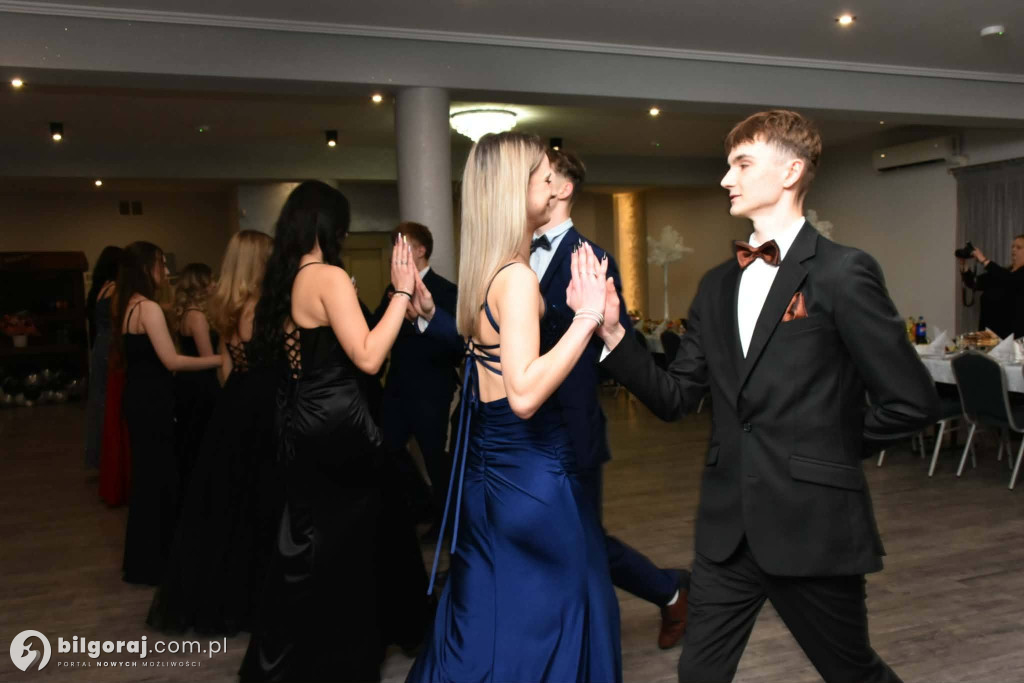 Relacja z balu maturalnego w turobińskim liceum