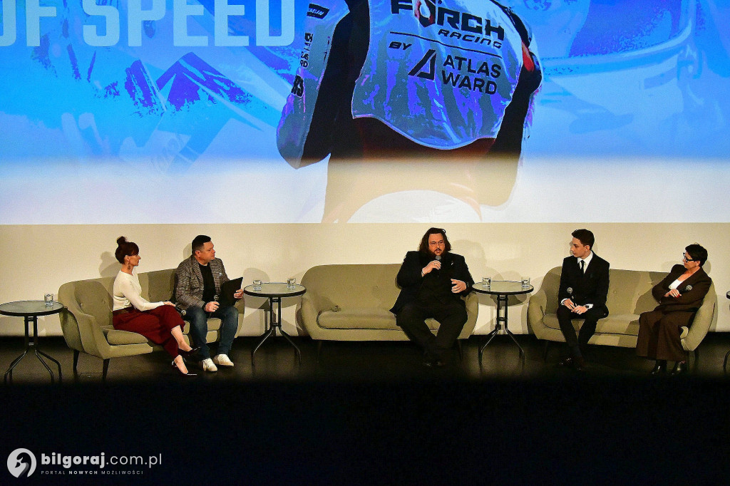 Biłgoraj na mapie motorsportu: Karol Kręt i serial The Community of Speed – Porsche