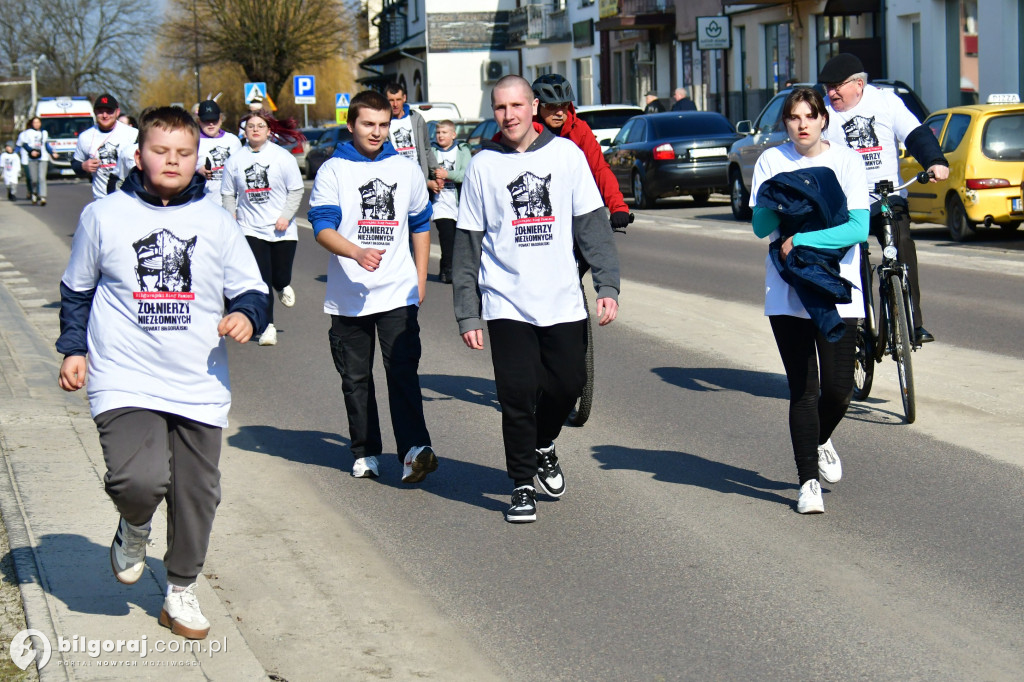 Prawda, która wygrywa z zapomnieniem. Relacja z Biłgorajskiego Biegu Pamięci Żołnierzy Wyklętych