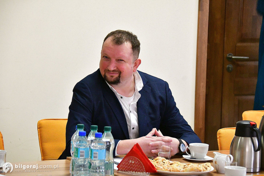 Nowa kadencja Powiatowej Rady Rynku Pracy. Wicestarosta wręczyła powołania