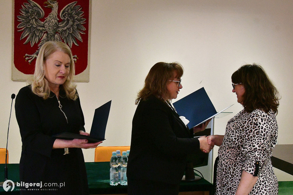 Nowa kadencja Powiatowej Rady Rynku Pracy. Wicestarosta wręczyła powołania