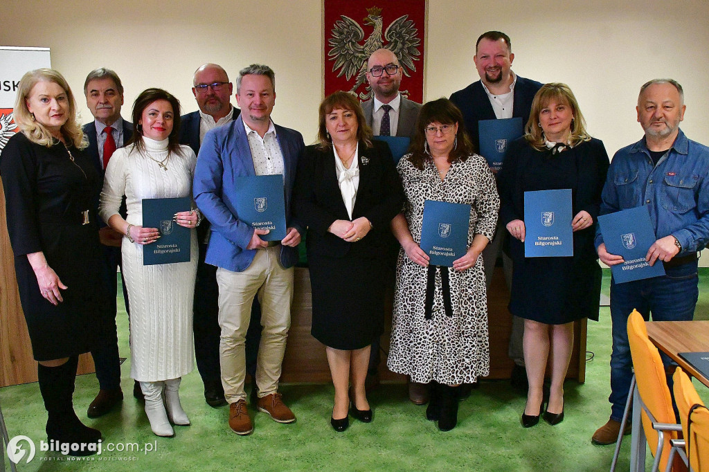 Nowa kadencja Powiatowej Rady Rynku Pracy. Wicestarosta wręczyła powołania