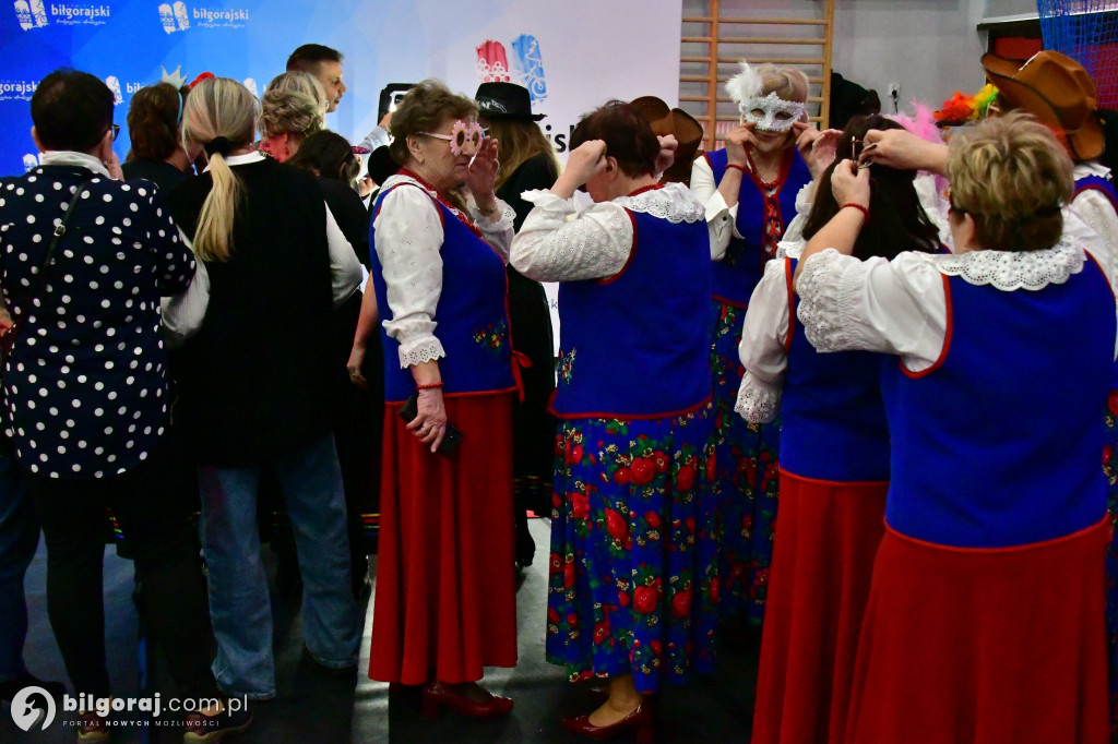 Ponad tysiąc kobiet w biłgorajskiej „Budowlance”. Tak świętował Powiat