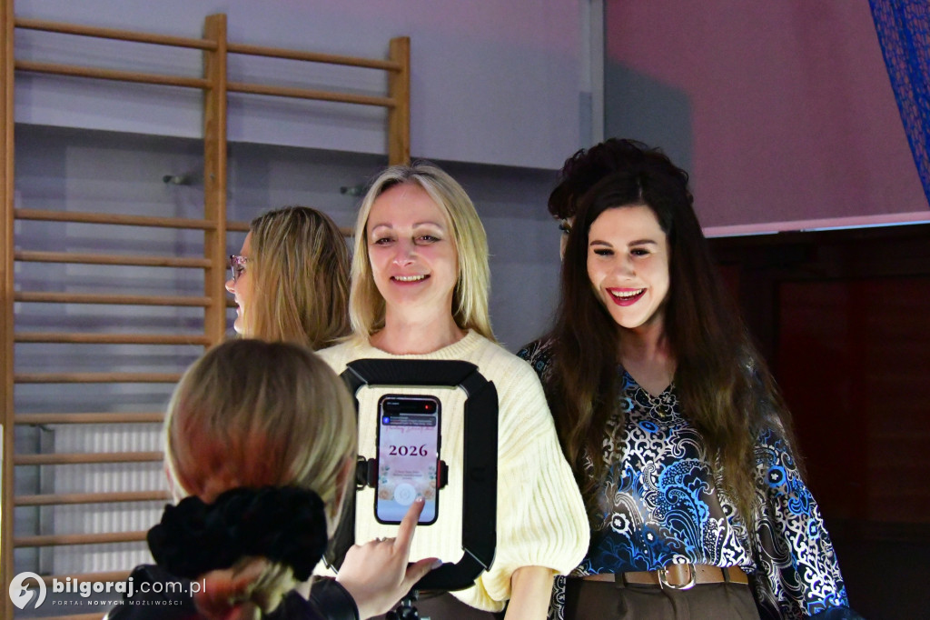 Ponad tysiąc kobiet w biłgorajskiej „Budowlance”. Tak świętował Powiat