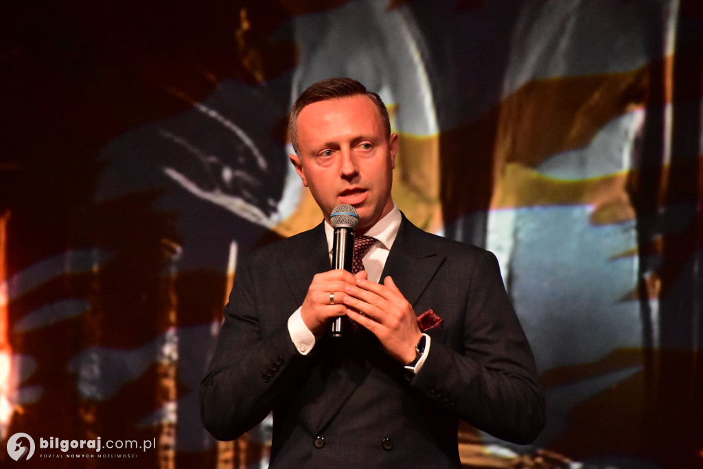 Ponad tysiąc kobiet w biłgorajskiej „Budowlance”. Tak świętował Powiat