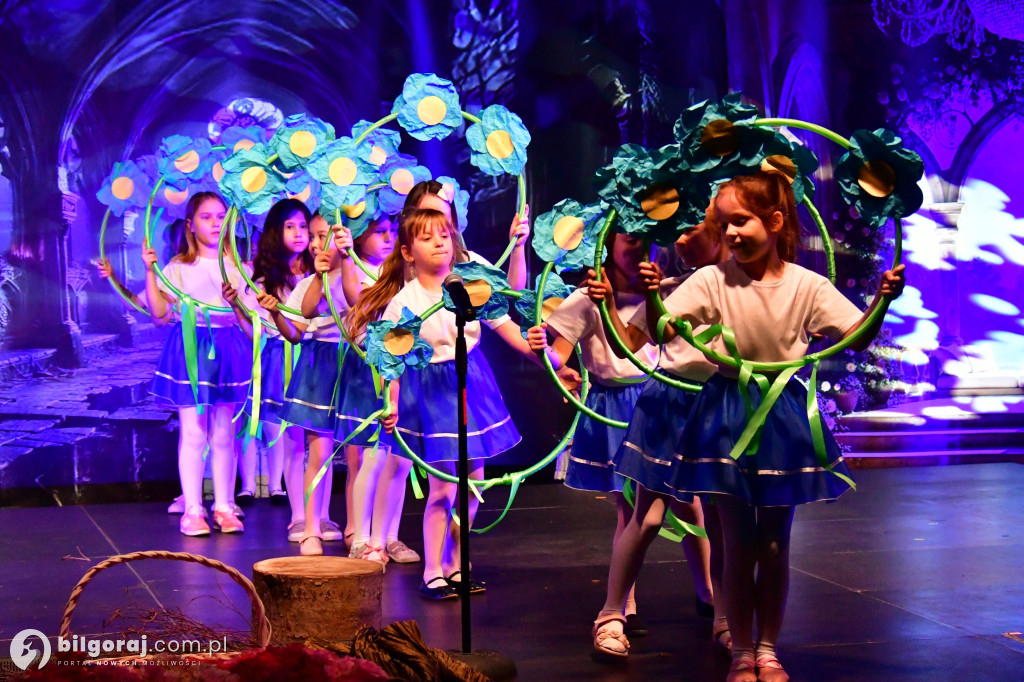 Ponad tysiąc kobiet w biłgorajskiej „Budowlance”. Tak świętował Powiat