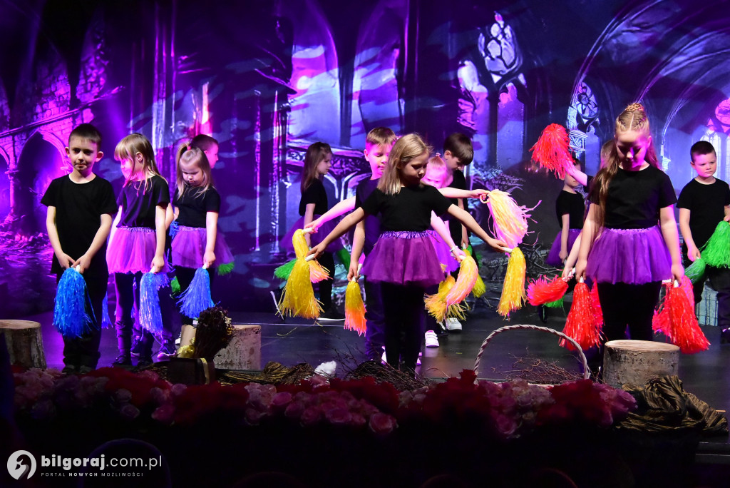 Ponad tysiąc kobiet w biłgorajskiej „Budowlance”. Tak świętował Powiat