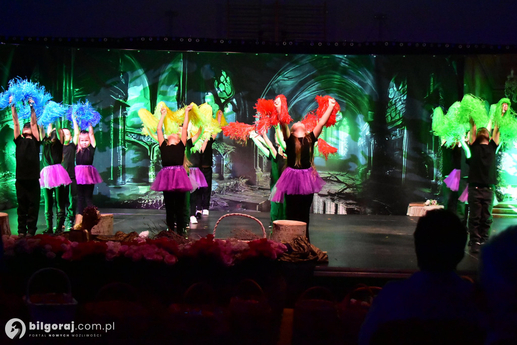 Ponad tysiąc kobiet w biłgorajskiej „Budowlance”. Tak świętował Powiat