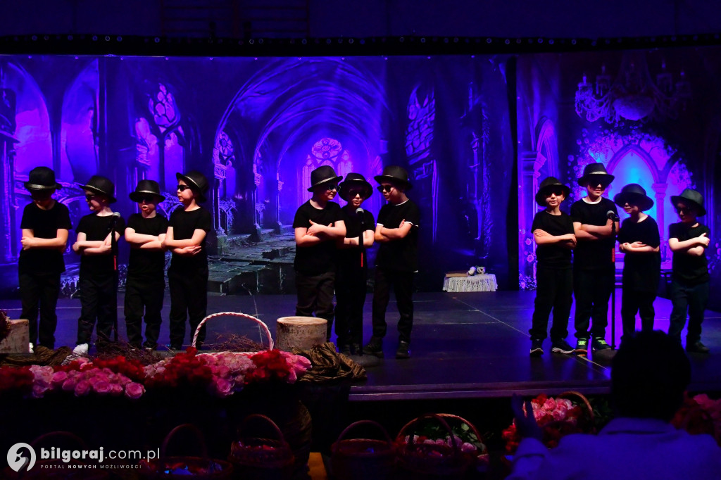 Ponad tysiąc kobiet w biłgorajskiej „Budowlance”. Tak świętował Powiat