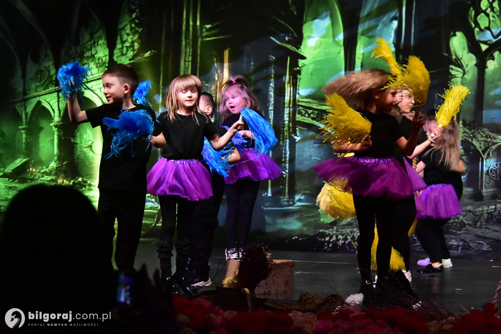 Ponad tysiąc kobiet w biłgorajskiej „Budowlance”. Tak świętował Powiat