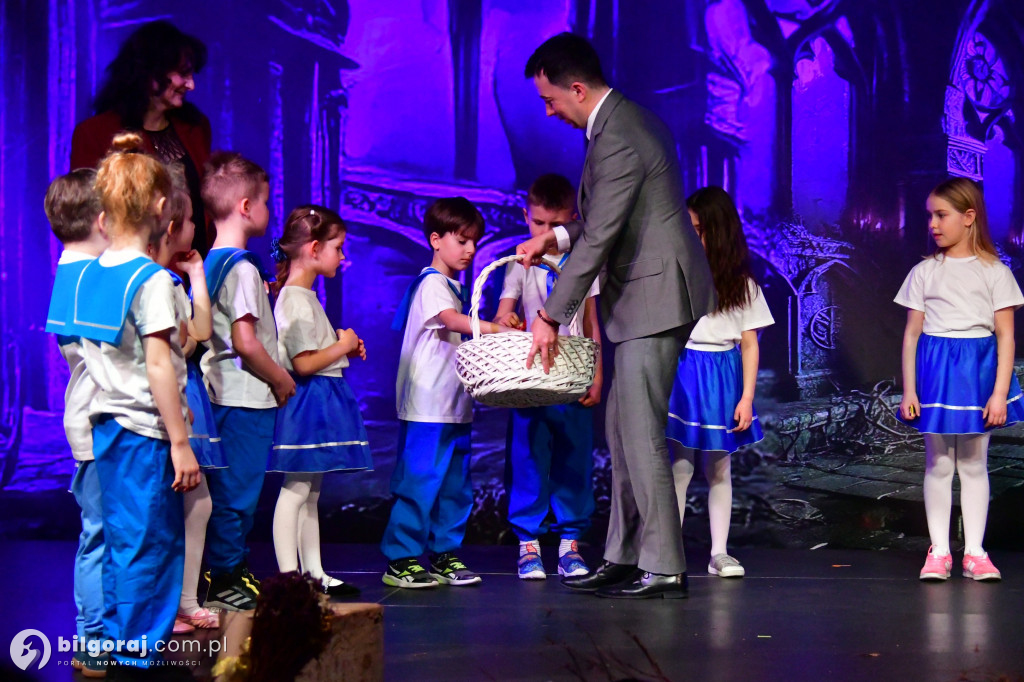 Ponad tysiąc kobiet w biłgorajskiej „Budowlance”. Tak świętował Powiat