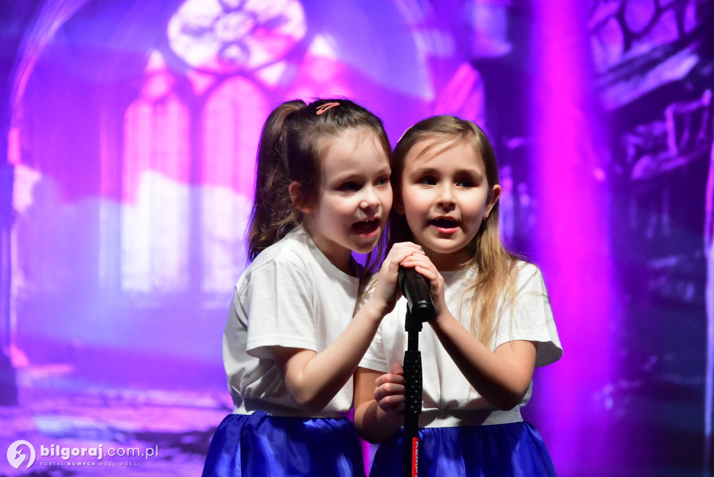 Ponad tysiąc kobiet w biłgorajskiej „Budowlance”. Tak świętował Powiat