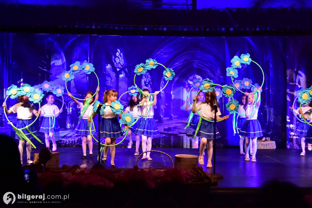 Ponad tysiąc kobiet w biłgorajskiej „Budowlance”. Tak świętował Powiat