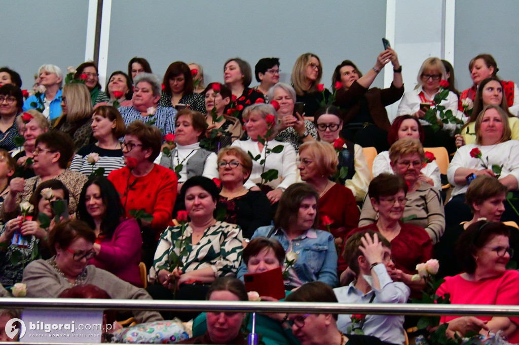 Ponad tysiąc kobiet w biłgorajskiej „Budowlance”. Tak świętował Powiat