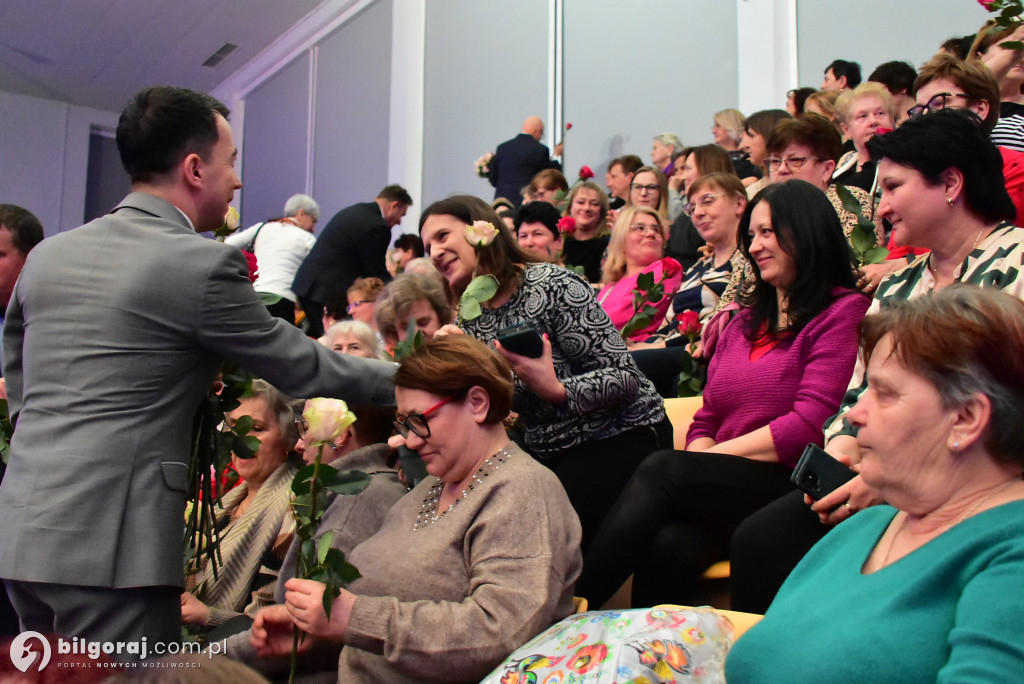 Ponad tysiąc kobiet w biłgorajskiej „Budowlance”. Tak świętował Powiat