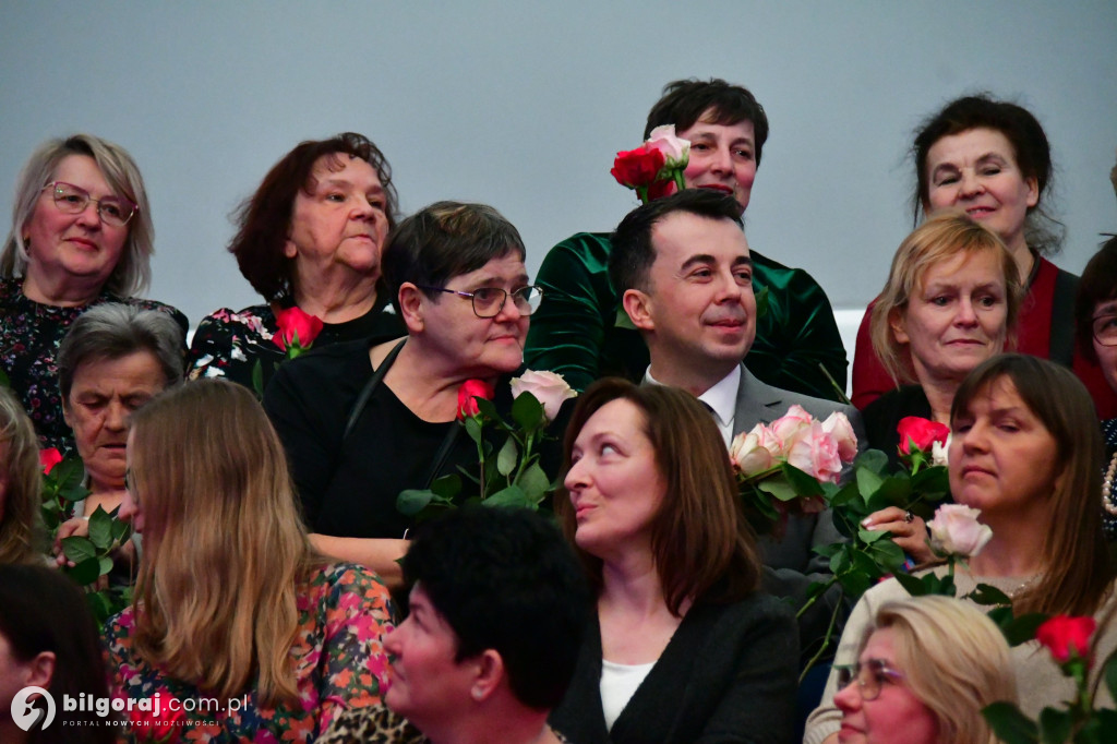 Ponad tysiąc kobiet w biłgorajskiej „Budowlance”. Tak świętował Powiat