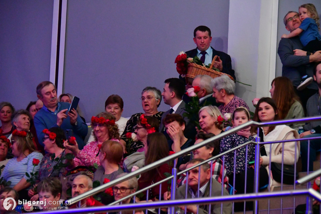 Ponad tysiąc kobiet w biłgorajskiej „Budowlance”. Tak świętował Powiat