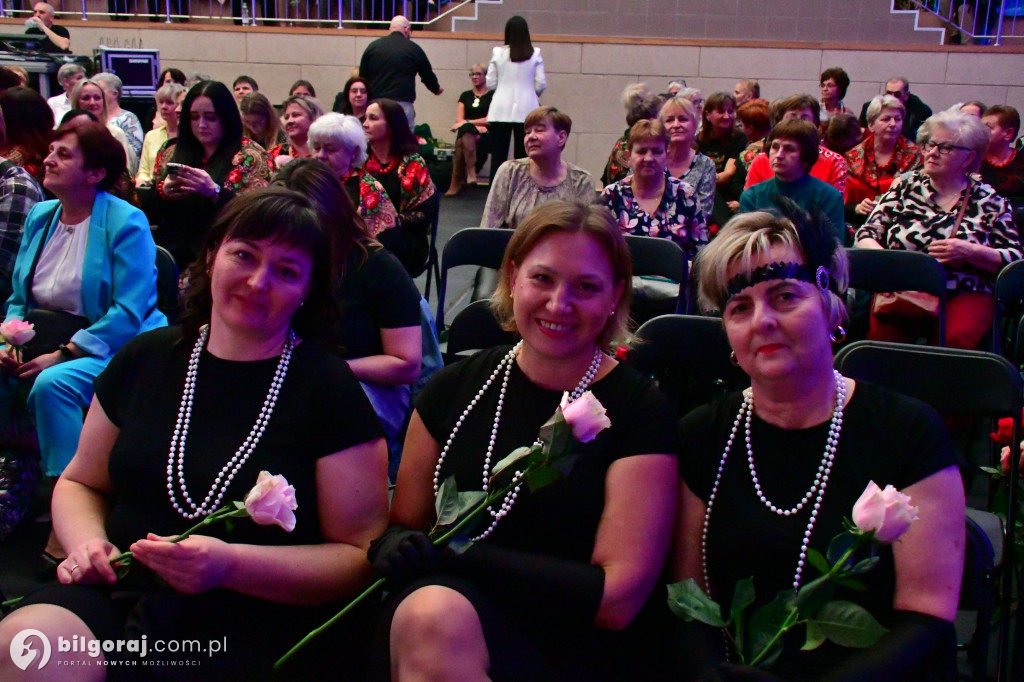 Ponad tysiąc kobiet w biłgorajskiej „Budowlance”. Tak świętował Powiat