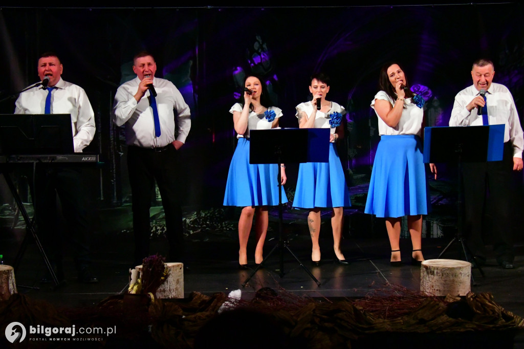 Ponad tysiąc kobiet w biłgorajskiej „Budowlance”. Tak świętował Powiat