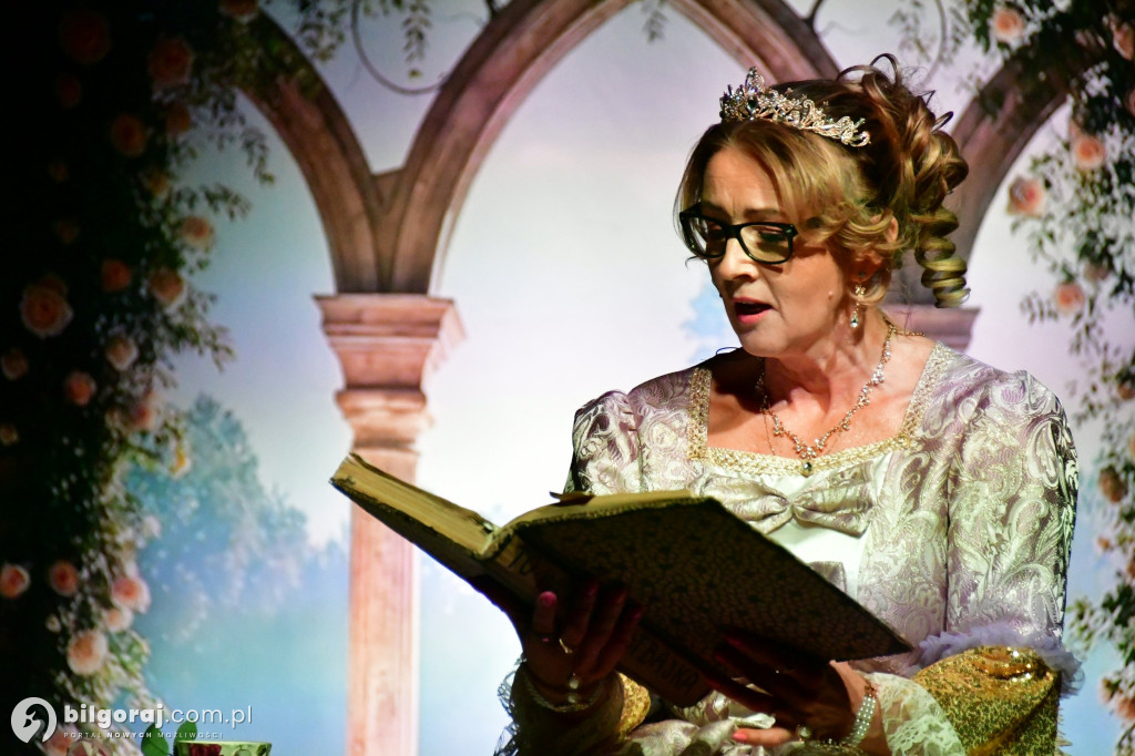 Ponad tysiąc kobiet w biłgorajskiej „Budowlance”. Tak świętował Powiat