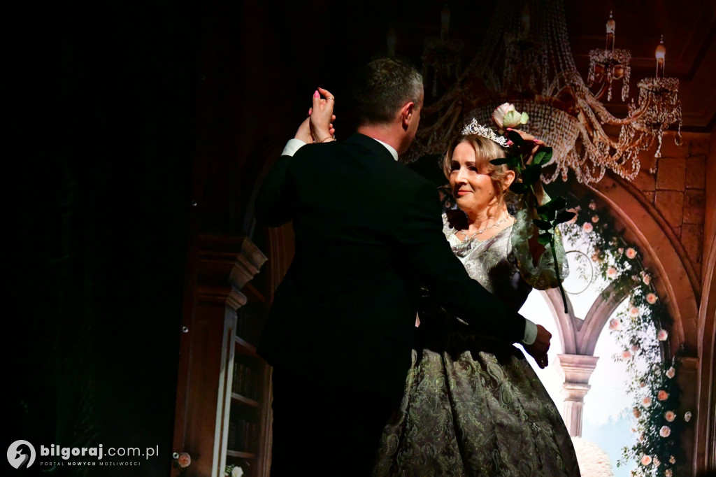 Ponad tysiąc kobiet w biłgorajskiej „Budowlance”. Tak świętował Powiat